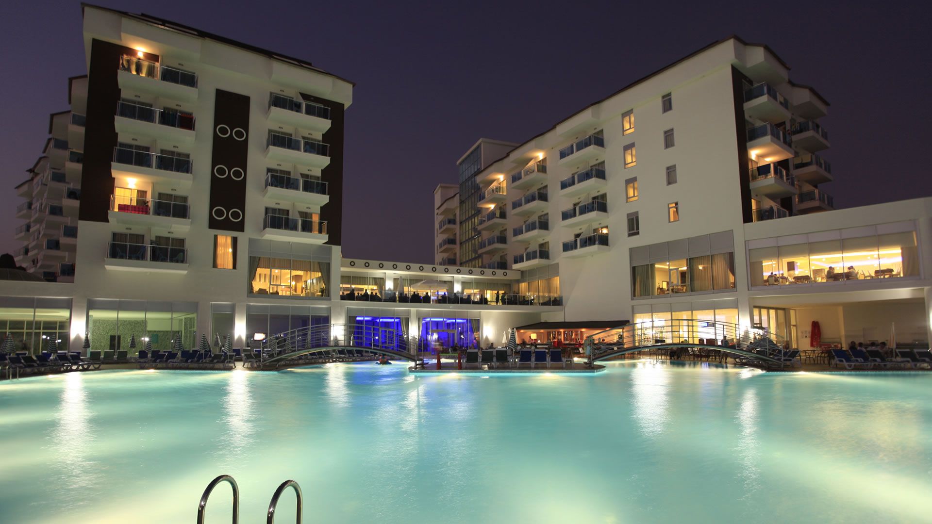 CENGER BEACH RESORT & SPA