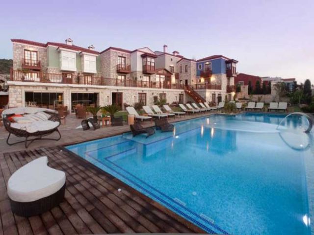 ALAÇATI KAPARI OTEL