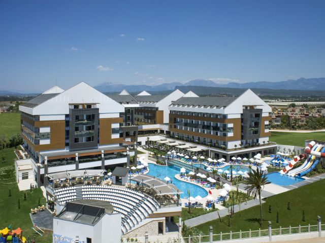 TERRACE ELITE RESORT